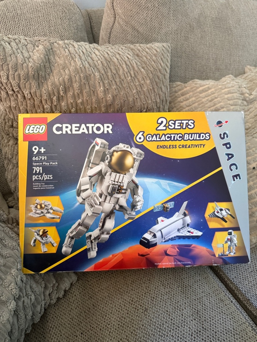 Brand new Never Opened LEGO Creator Space Play Pack — Astronaut & Shuttle
